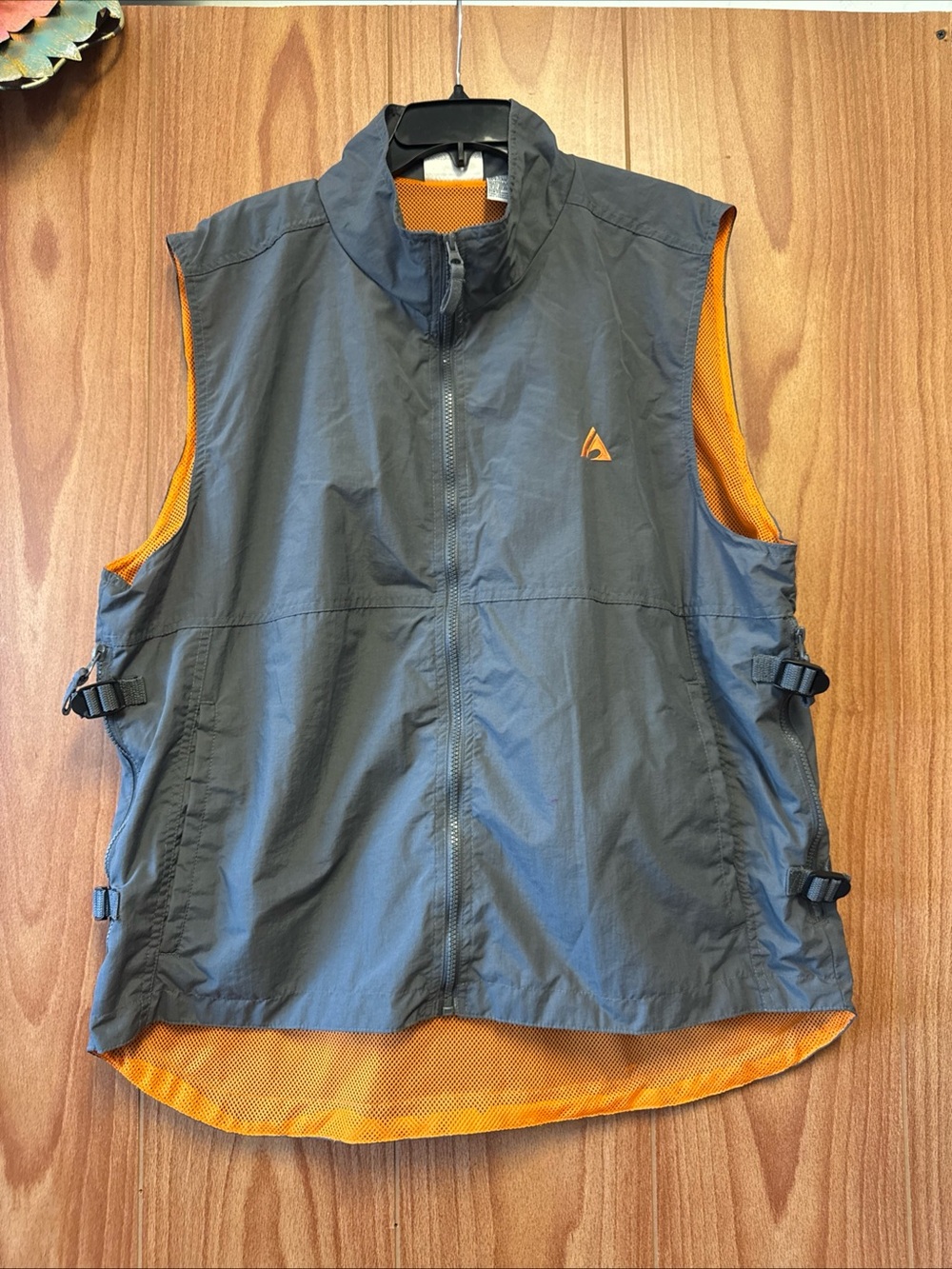 Athletic Grey Gray Orange Outdoor Vest Men's L Large w/ Pockets